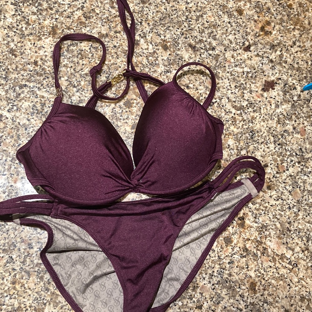 34C medium Victoria’s Secret bikini set